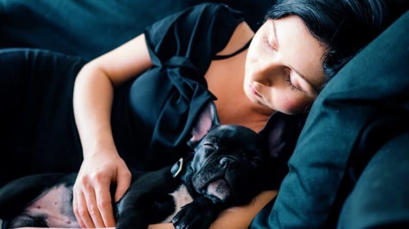 Photo Sleeping athlete