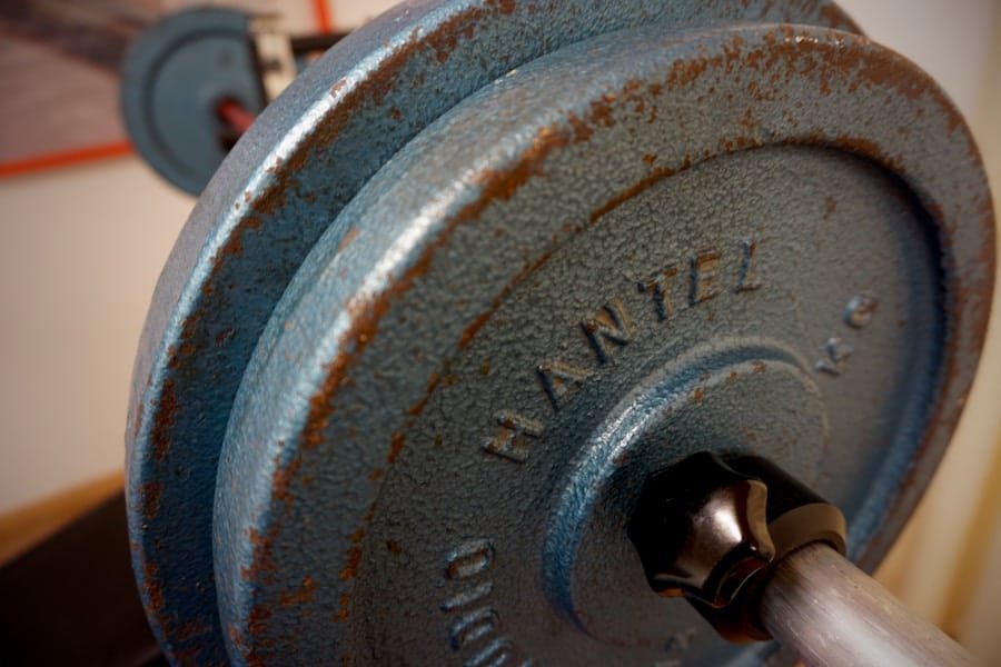 What Are the Potential Risks or Injuries Associated with Muscle Building? 2 abcdhe 110