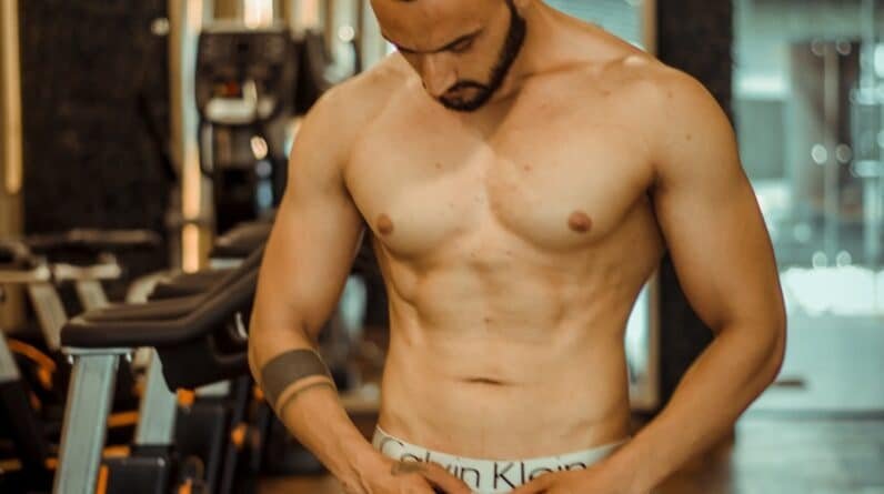 Photo "Muscle Building for Weight Loss: Shaping Your Body"