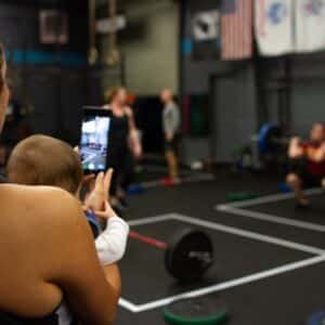 Photo "Social Media and Muscle Building: Navigating the Hype"