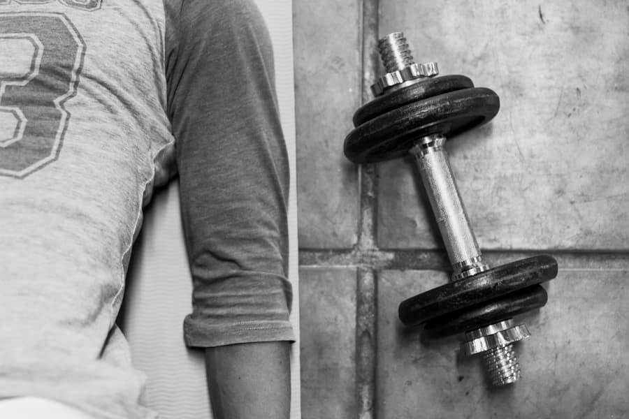What Are the Differences Between Bodyweight Exercises and Traditional Weightlifting for Muscle Building? 3 image 232