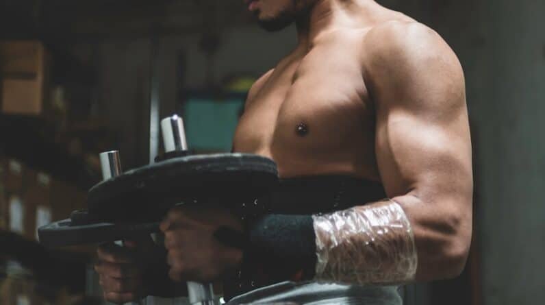Photo Beyond Bulking: Lean Muscle Building and Definition