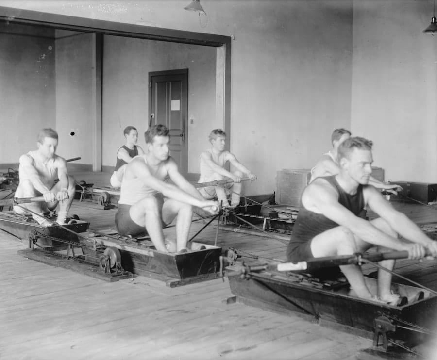 Crossfit Vs Traditional Gym