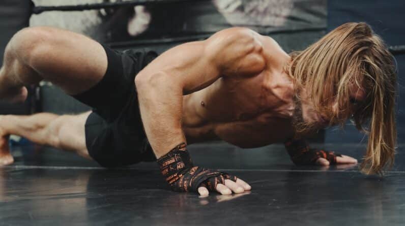 Photo Strength Training Gym